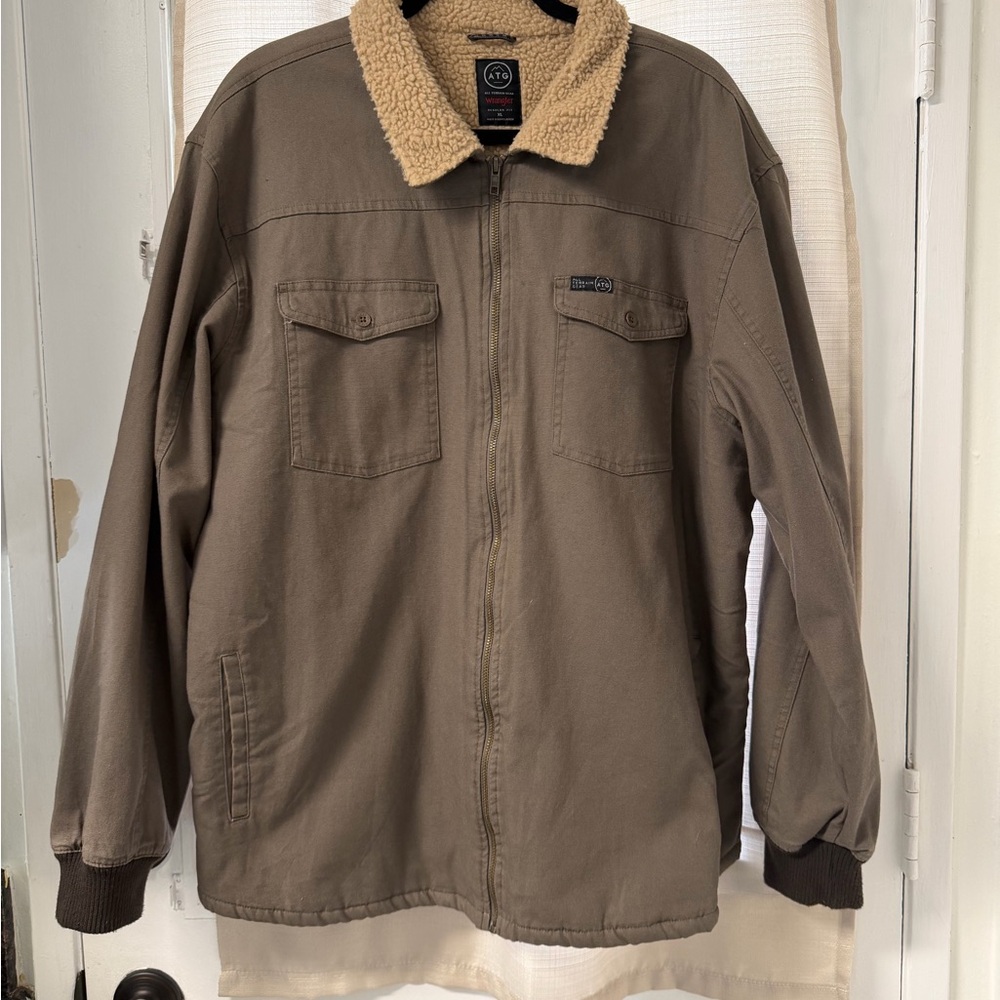 Men’s Wrangler ATG Sherpa Lined Canvas Jacket, Size XL, Color Major Brown